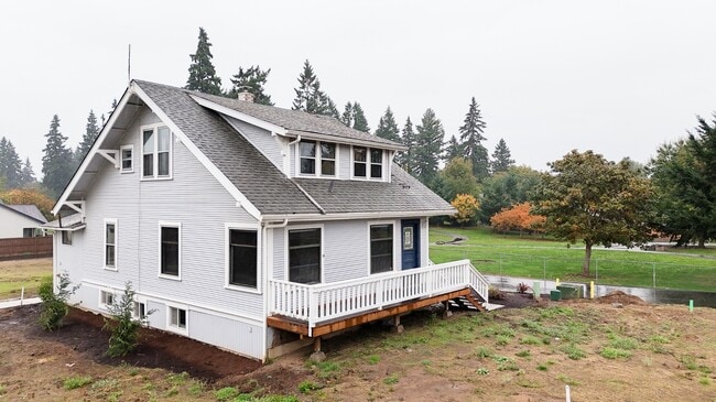Building Photo - 9905 NE 46th Ct