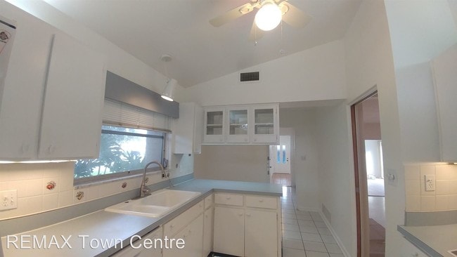 Building Photo - 3 br, 2 bath House - 915 Kewannee Trail