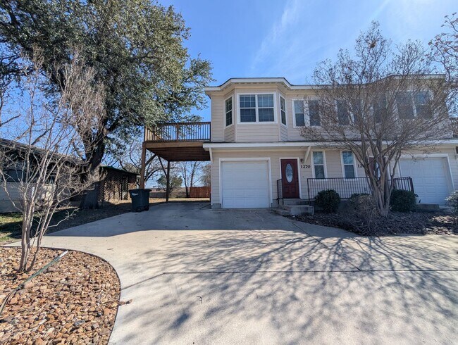 Building Photo - Large Deck off Living Room / Fridge Included /Located Between Gruene & Downtown New Braunfels /CISD