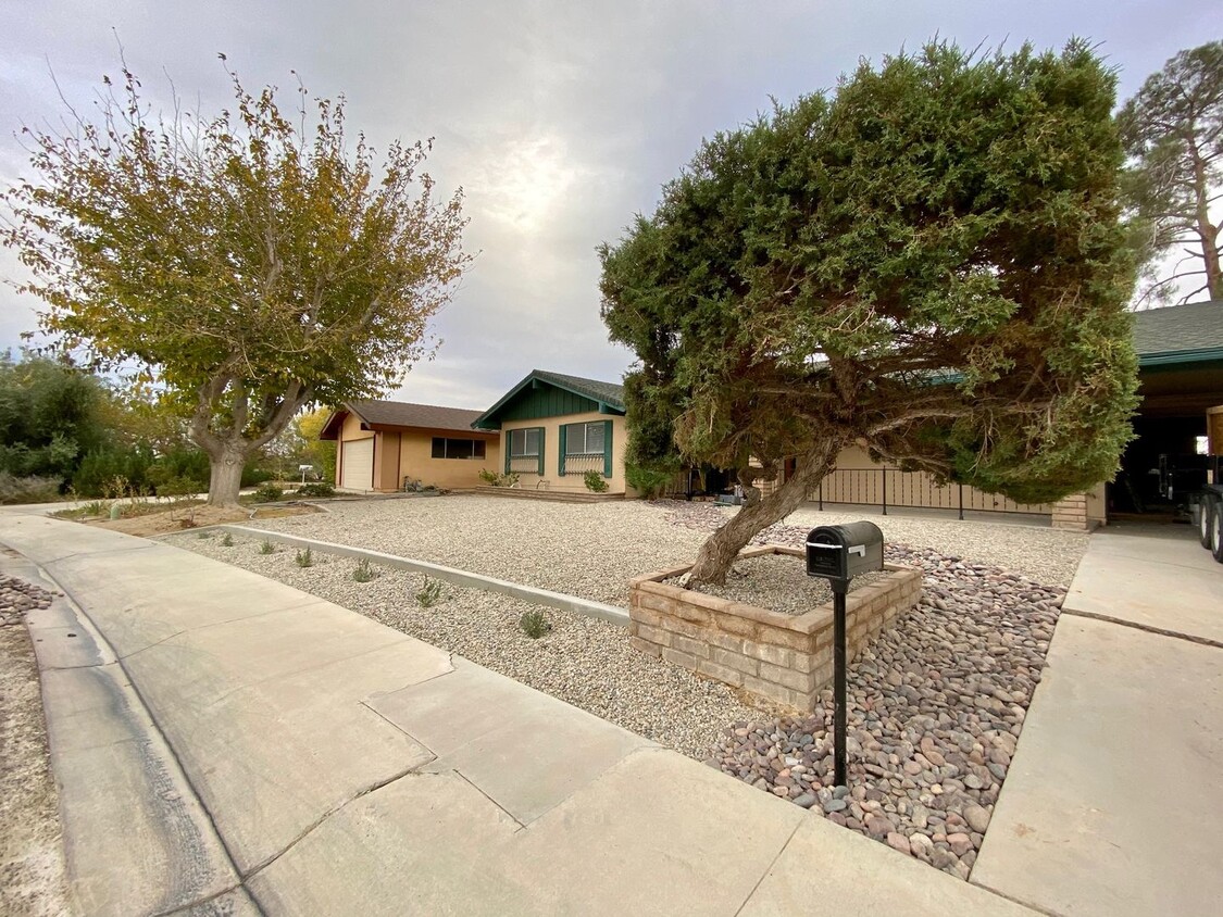 Primary Photo - Updated 4 bed, 2 bath home with Dual Cooli...