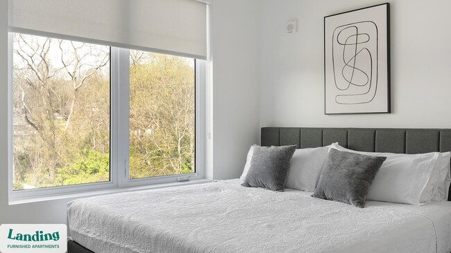 Building Photo - 2708 Old Lebanon Pike