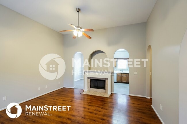 Foto del edificio - 12879 Woodland Park Cir