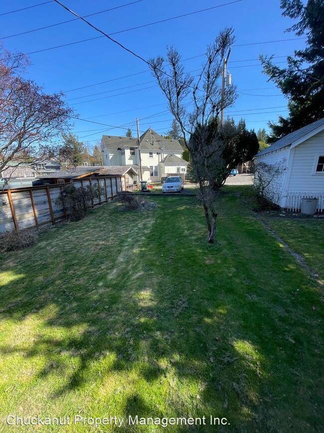 Building Photo - 4 br, 1 bath House - 1418 N. Garden St.