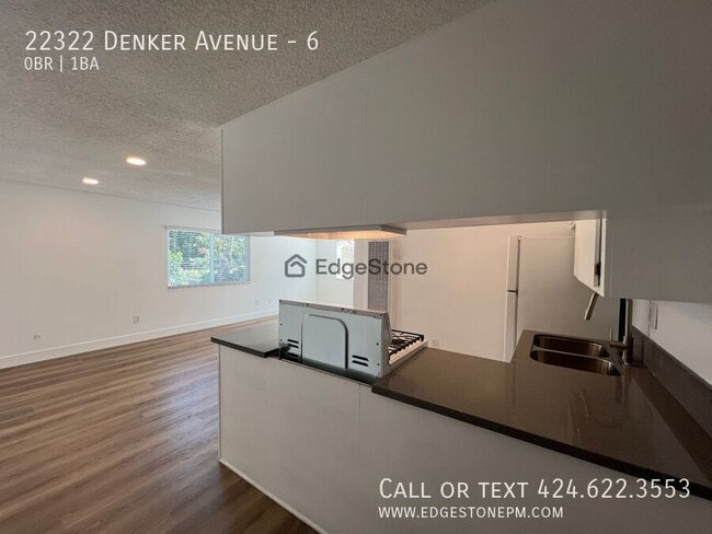 Building Photo - 22322 Denker Ave