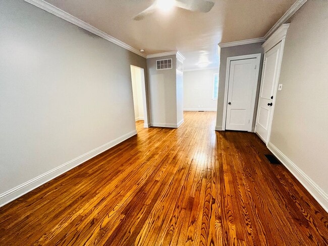 Photo - MOVE-IN SPECIAL: Beautifully Updated 1BD 1... House