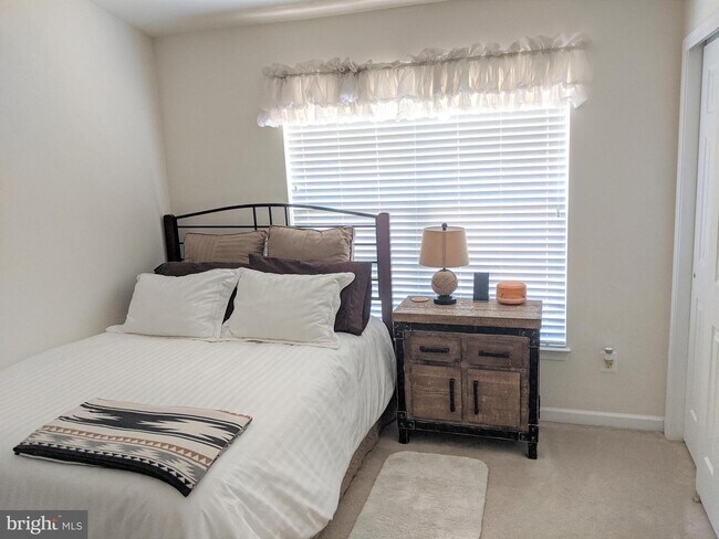 Foto del edificio - 25506 Crossfield Dr