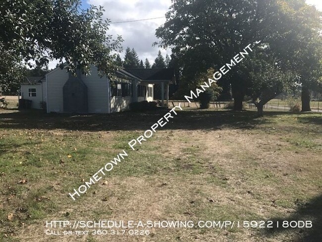 Building Photo - Farm house on 1.5 acres Available Now
