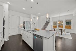 Building Photo - 5305 Mandevilla Dr