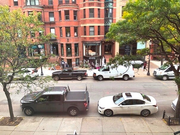 Foto del edificio - 301 Newbury St