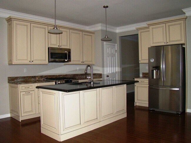 Foto del edificio - 1124 Cold Spring Rd