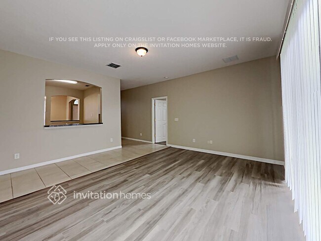 Building Photo - 709 Modena St