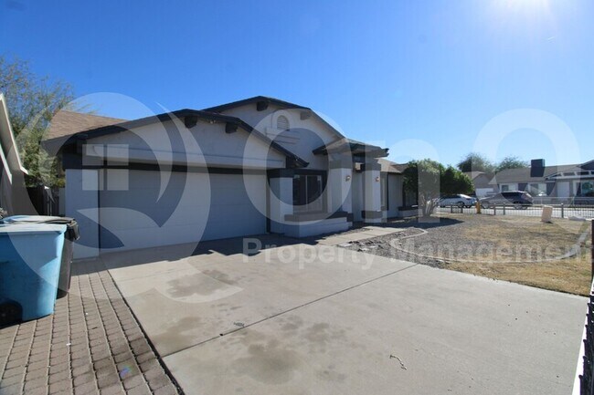 Foto del edificio - 3121 N 69th Dr