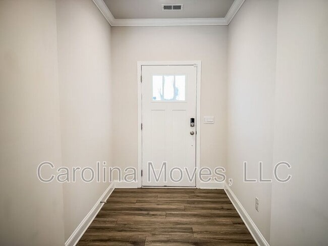 Building Photo - 529 Yellow Fox Rd