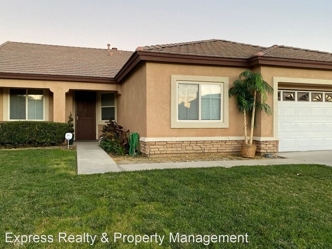 Building Photo - 3 br, 2 bath House - 743 Sweet Clover Loop