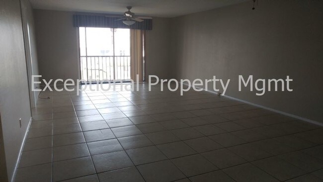 Foto del edificio - 4817 SW 8th Pl
