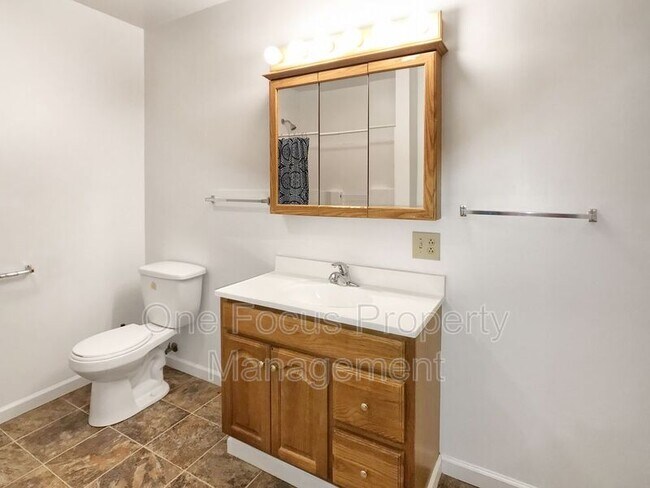 Foto del edificio - 805 W 3rd St