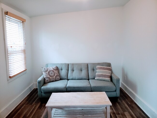 Foto del edificio - 628 William St