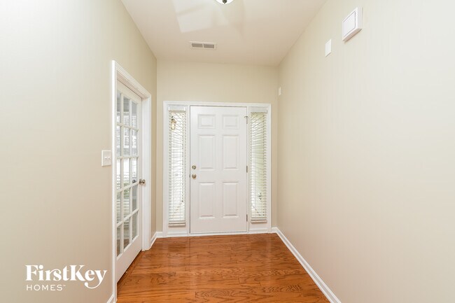 Building Photo - 6063 Willomere Cir