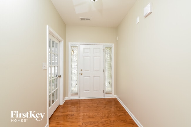 Foto del edificio - 6063 Willomere Cir