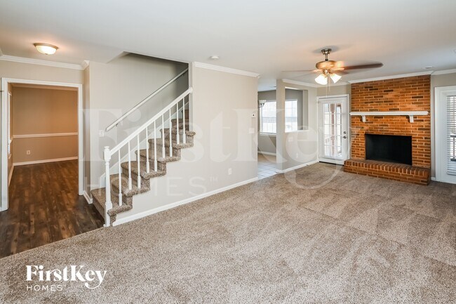 Foto del edificio - 2101 Killarney Pl