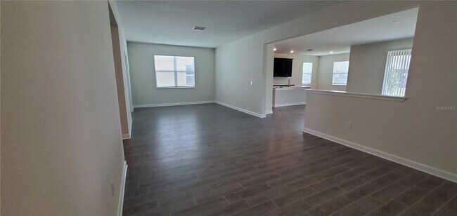 Foto del edificio - 2077 Camden Loop