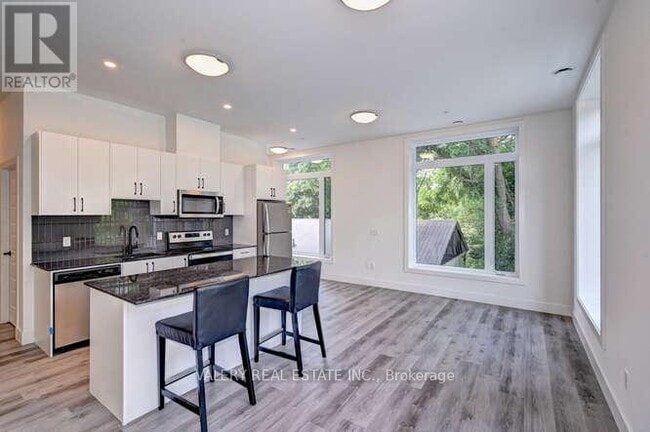 Photo du bâtiment - 103 Roger St