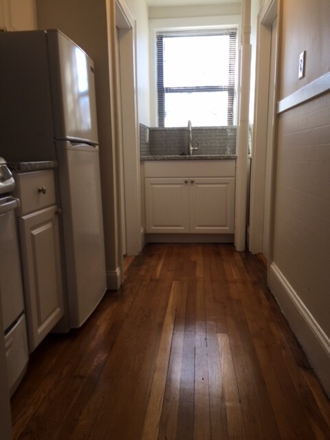 Building Photo - 431 Broadway