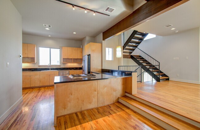 Foto del edificio - 318 McAlpine St