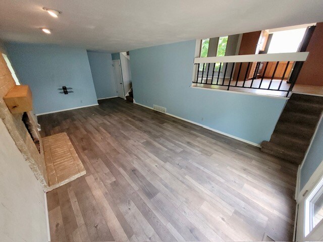 Foto del edificio - 818 Eastchester Dr