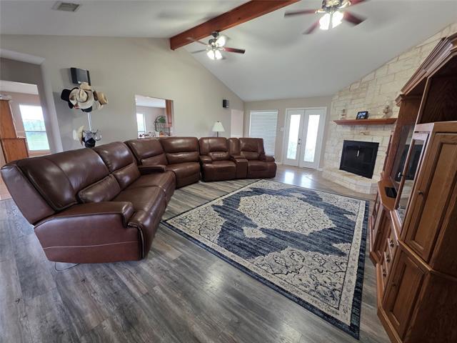 Foto del edificio - 484 Hill County Road