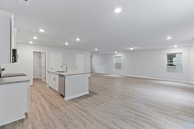 Building Photo - 14652 Ravenel Dr