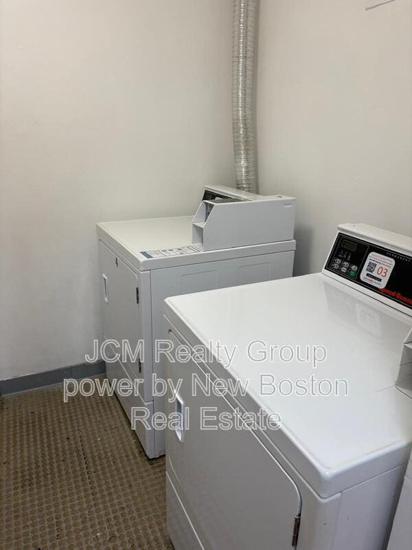 Building Photo - 124 Central Avenue