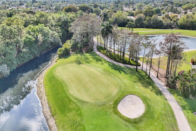 Building Photo - 21464 Bridgeview Dr