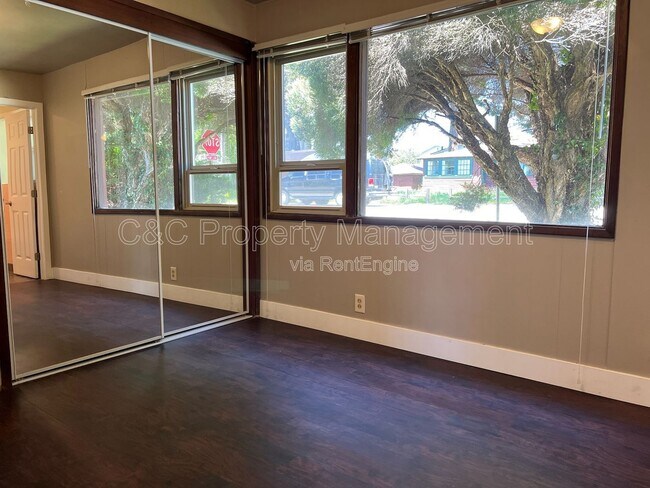 Foto del edificio - 21724 E Cliff Dr