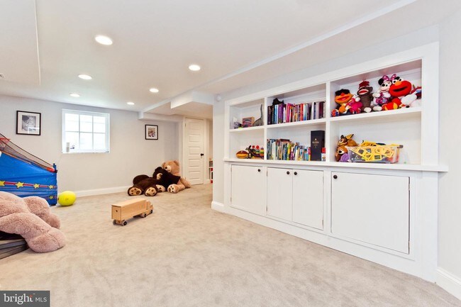 Foto del edificio - 205 N Fillmore St