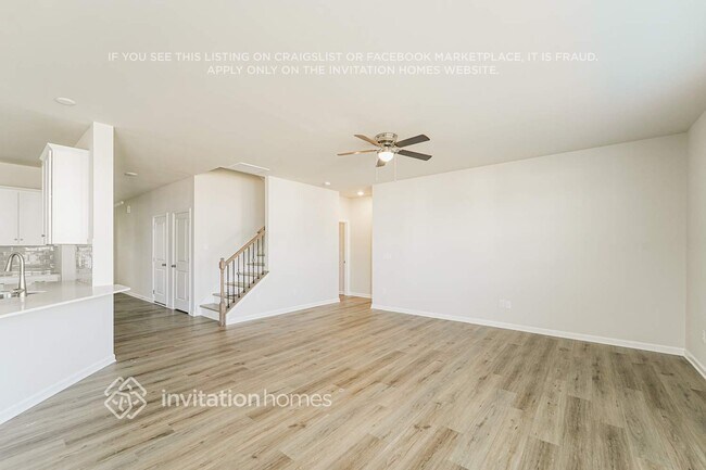 Building Photo - 6469 Fairfax Ct
