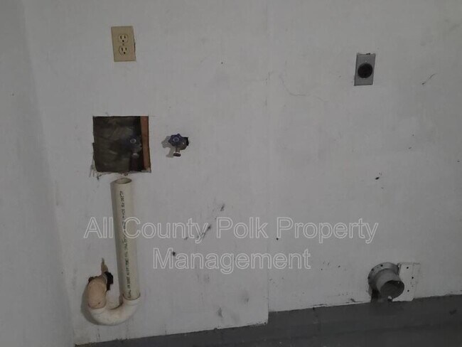 Foto del edificio - 4050 Marie Dr