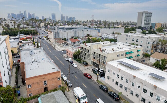Context facing DTLA - 2642 W 11th St