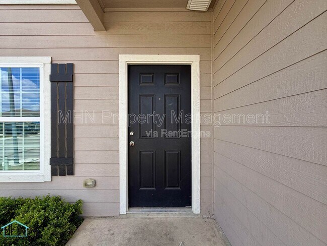 Foto del edificio - 10950 Chippewa Trce