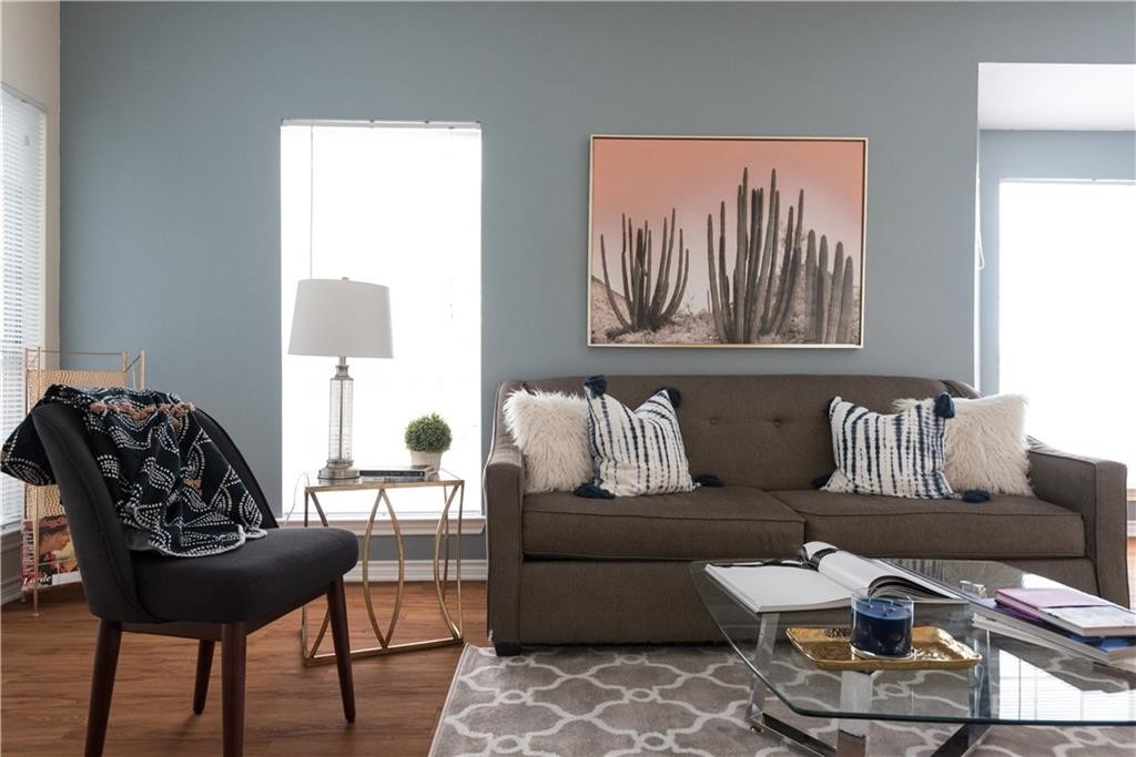 Foto principal - 2901 Swisher St