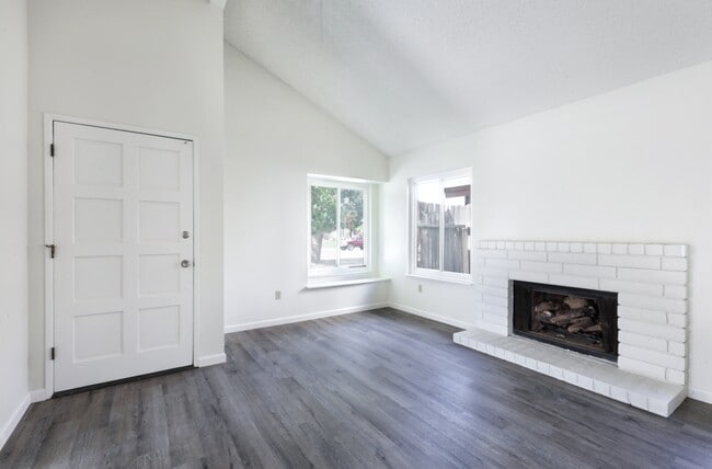 Building Photo - 7416 Hachita Ct