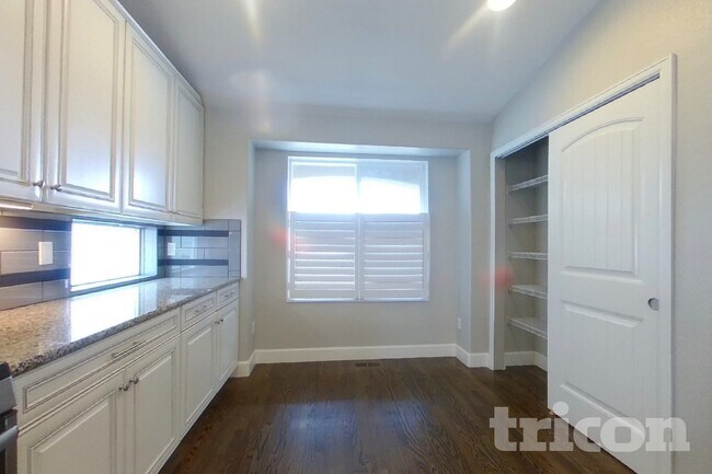 Foto del edificio - 10973 Echo Canyon Dr