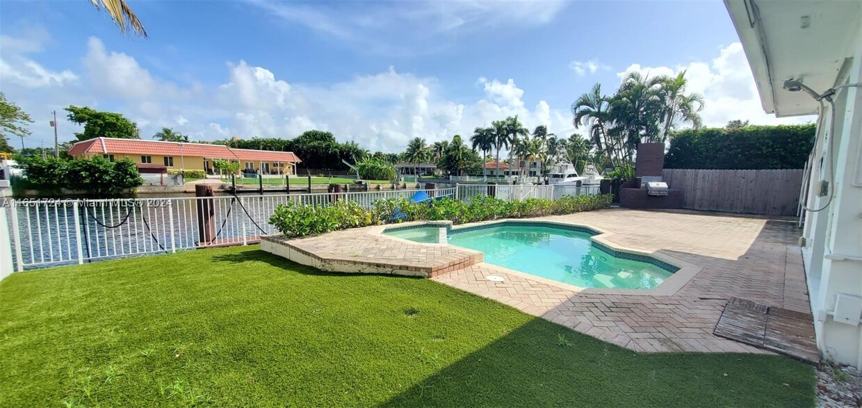 Foto principal - 2055 Ixora Rd