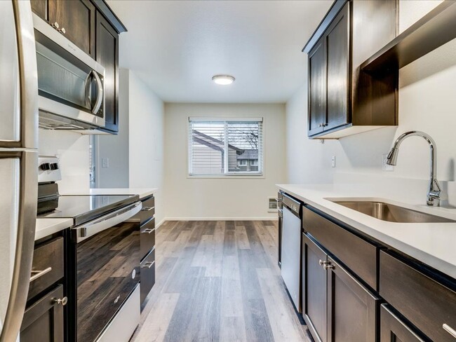 Interior Photo - Barclay Square Apartments