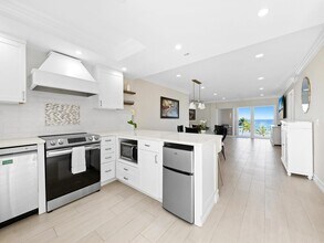 Building Photo - 3101 S Ocean Blvd