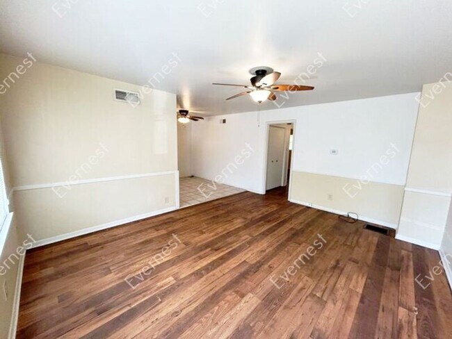 Foto del edificio - 5622 B St