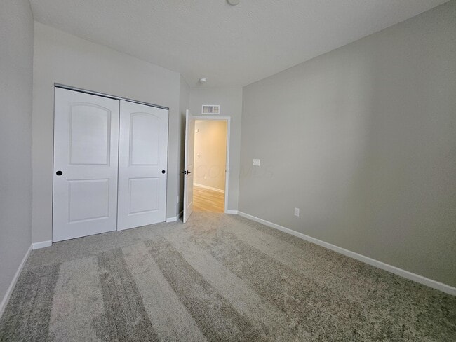 Building Photo - 8604 Apricot Wy
