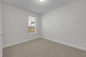 Building Photo - 15835 Bird of Paradise Dr