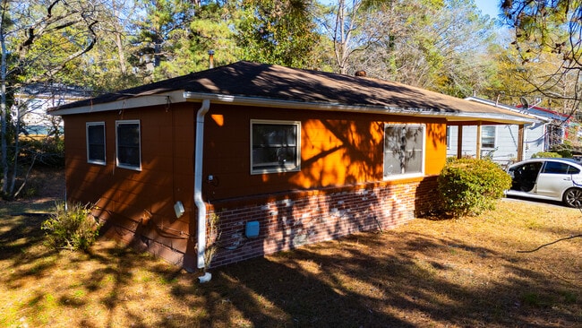 Building Photo - 2853 Argyle Dr NW