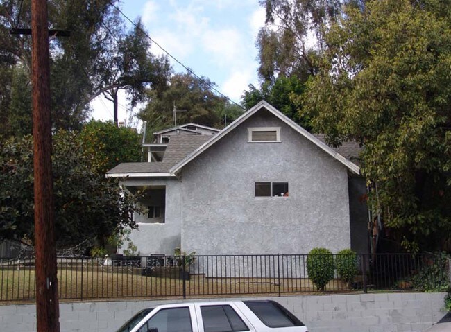 Foto del edificio - 2011-2015 Echo Park Ave